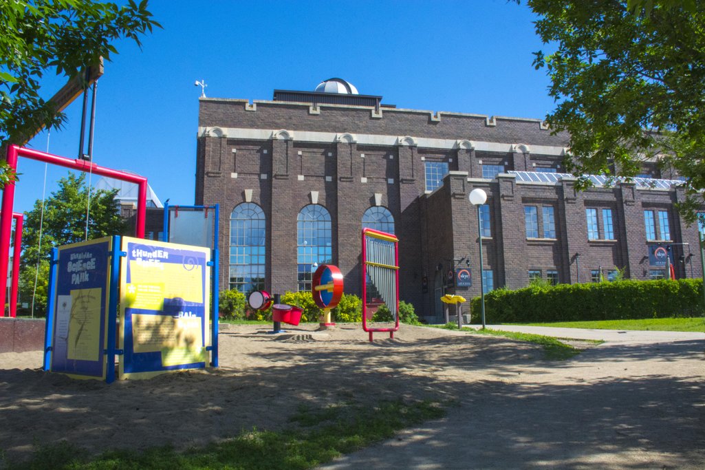 Photo of the outside of the Saskatchewan Science Centre building