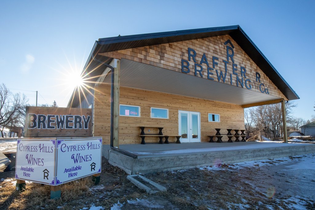 picture of the front of Rafter R Brewery