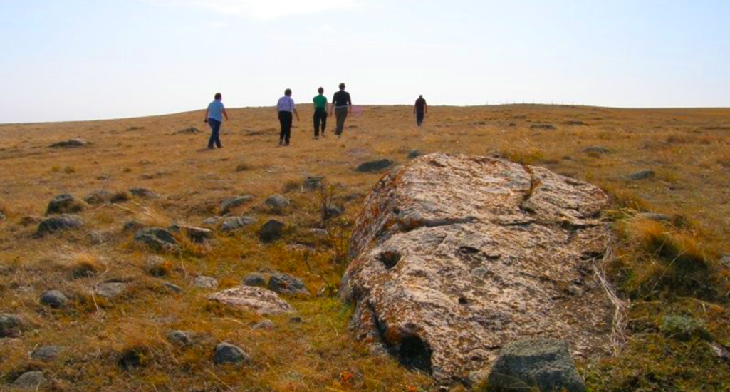 picture of people hiking at Ancient Echos