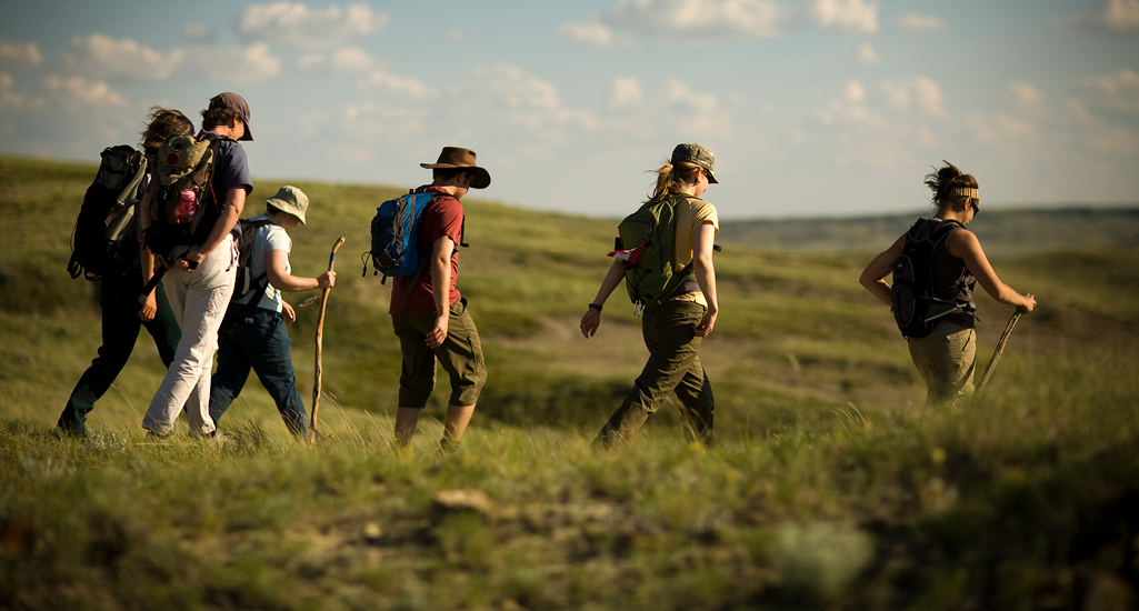 groupe of hikers in grasslands national park