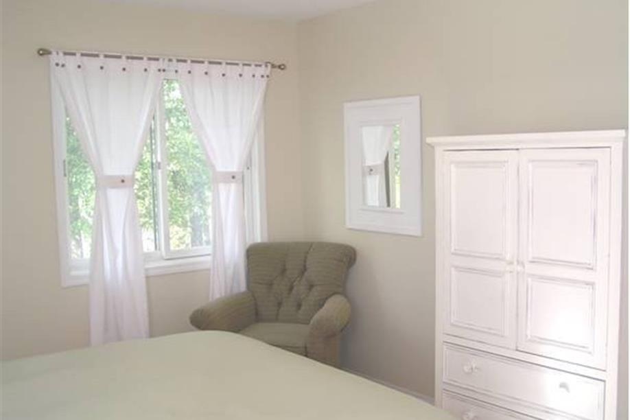 Aurora Lodges - They are well equipped with full kitchen, gas BBQ,TV, beautiful furniture, laundry facility, and comfortable luxury beds...