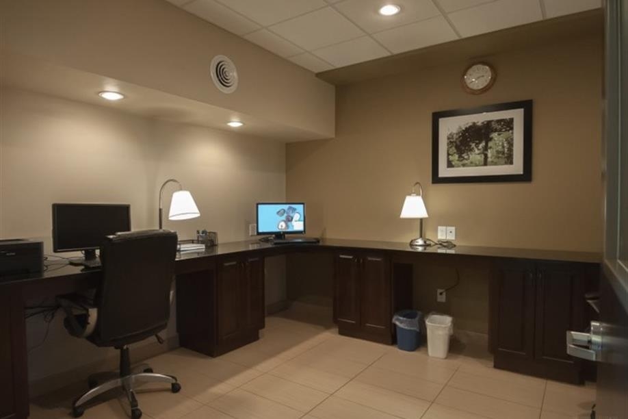 Best Western Plus Moose Jaw - Business Centre