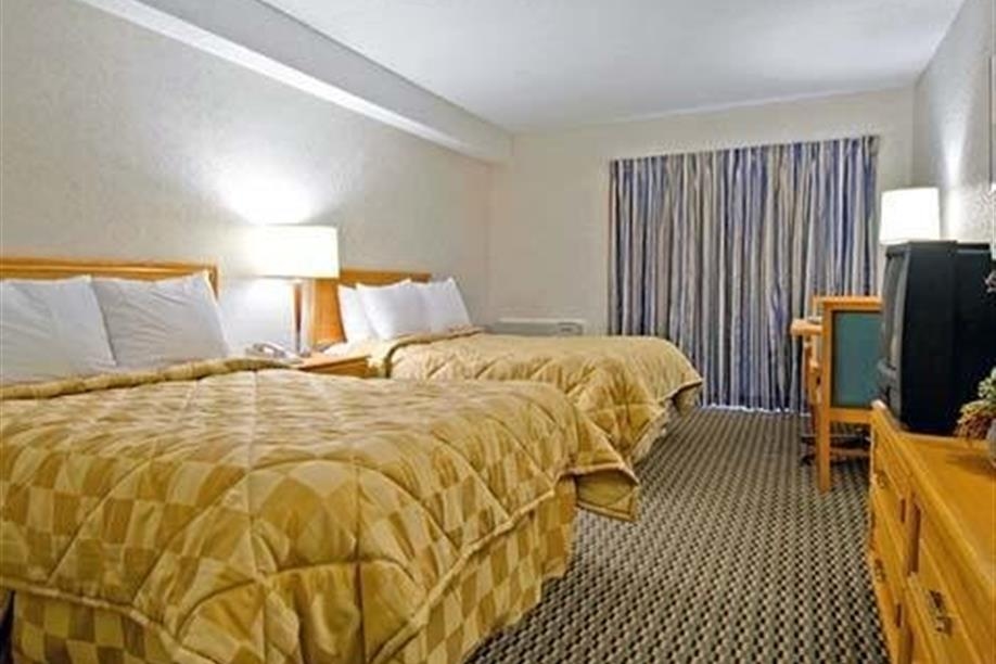 Comfort Inn - Regina - Two Queen Beds