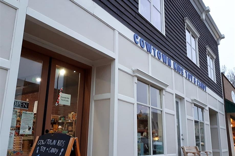 Cowtown Kids Toy & Candy