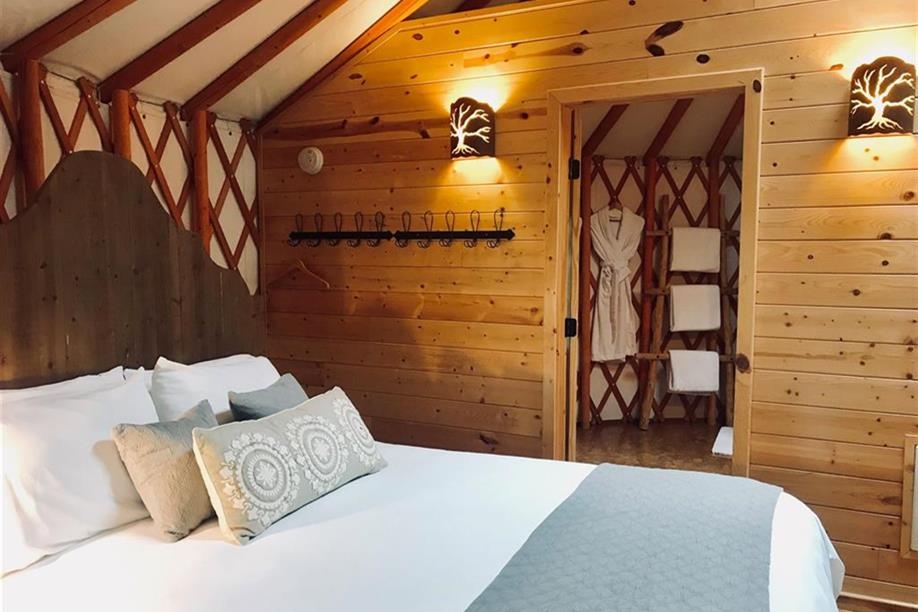 Flora Bora Forest Lodging