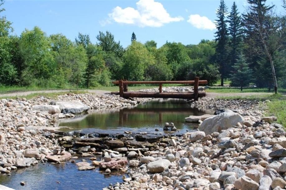 Manitou District Regional Park Nature Trails