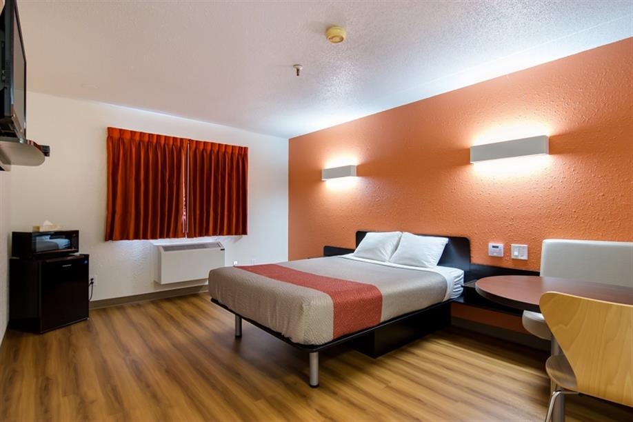 Motel 6 Kerrobert - single Queen