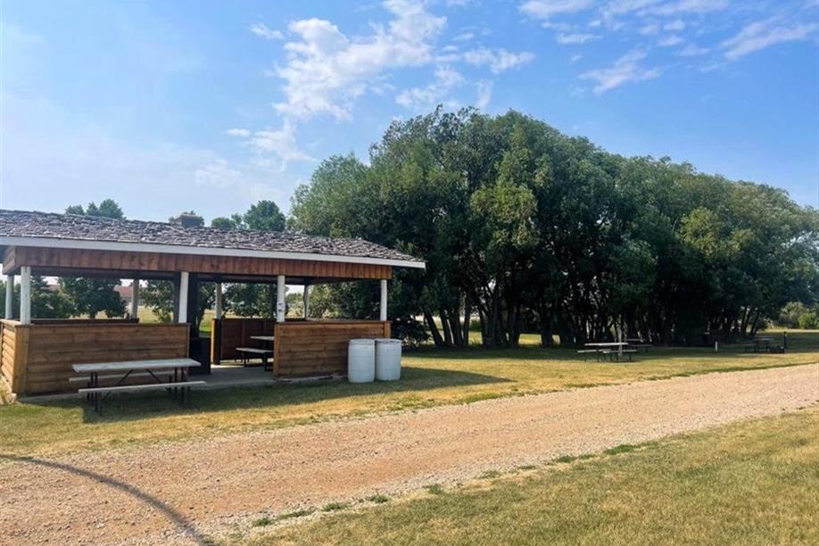 Redvers Tourism Log Cabin and Campground