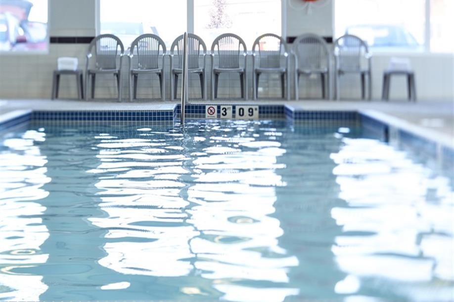 Sleep Inn Regina East - Pool Area