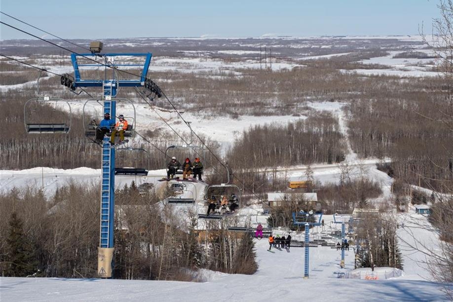 Table Mountain Regional Park - Downhill Ski and Tubing Park