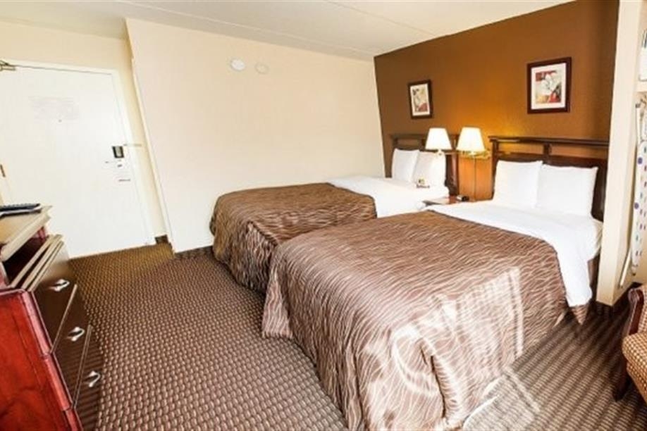 Travelodge by Wyndham Regina