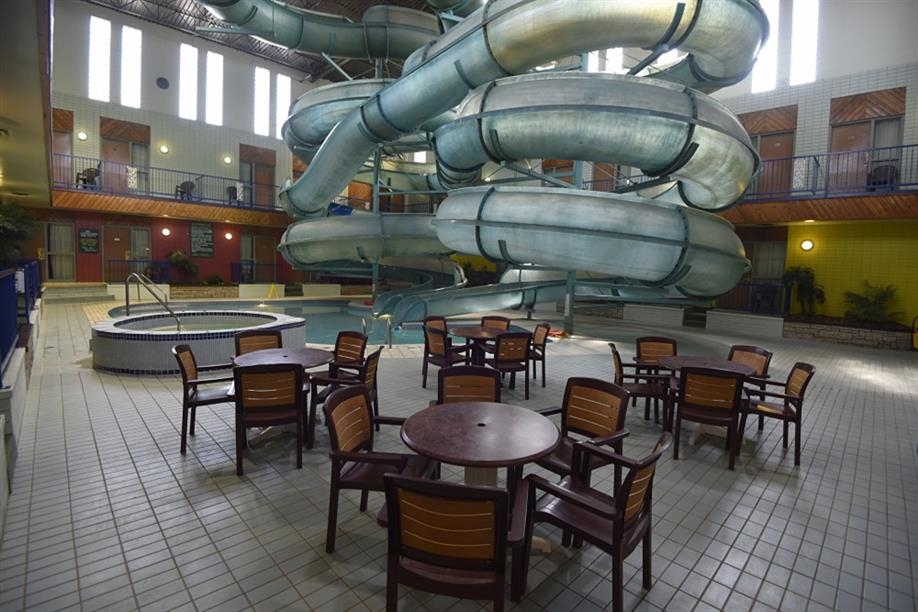 Tropical Inn Hotel & Convention Centre- Pool and Waterslide