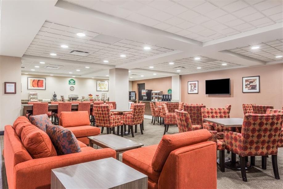 Wingate by Wyndham, Regina - Breakfast Area