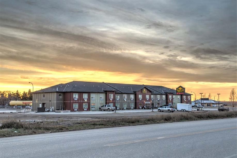 Western Star Inn & Suites Carlyle