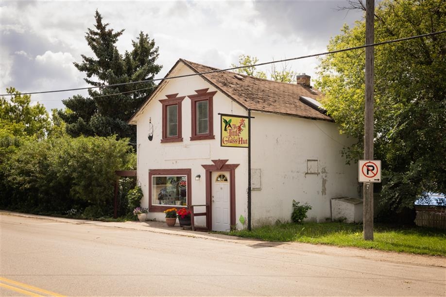 The Little Glass Hut