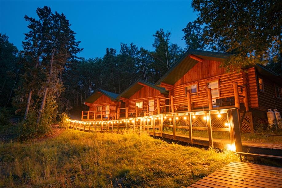 Twin Falls Lodge | Adventure Destinations