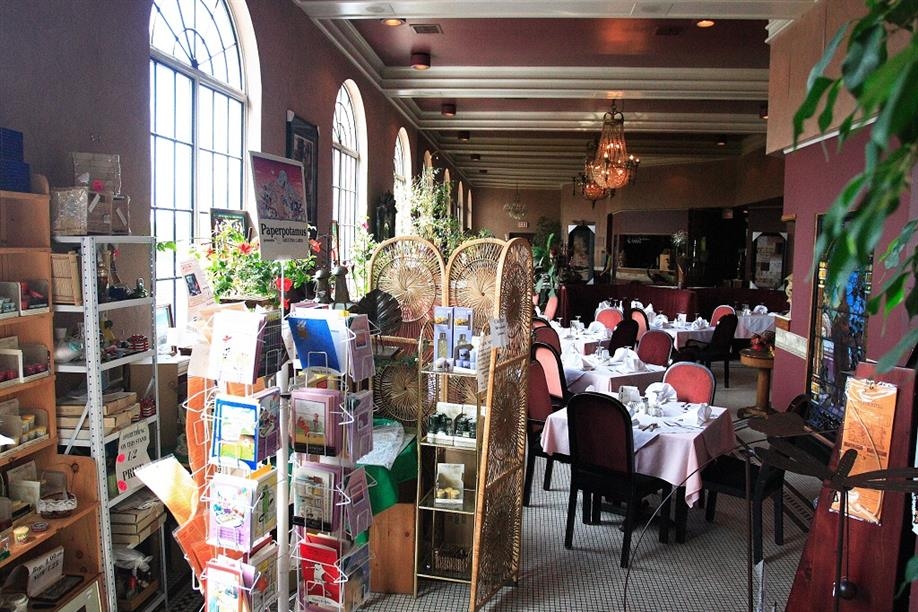 Hopkins Dining Parlour & Curiosity Gift Shoppe