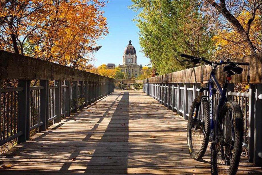 Wascana Centre - Saskatchewan Legislative Building view from the east