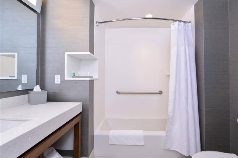 Courtyard by Marriott Saskatoon Airport